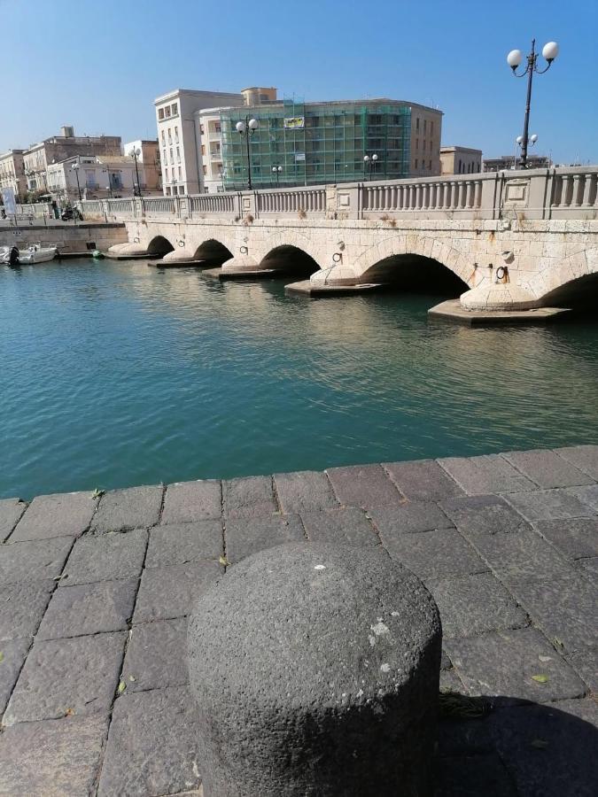 La Casetta Del Ronco1 Ortigia Сиракуза Екстериор снимка