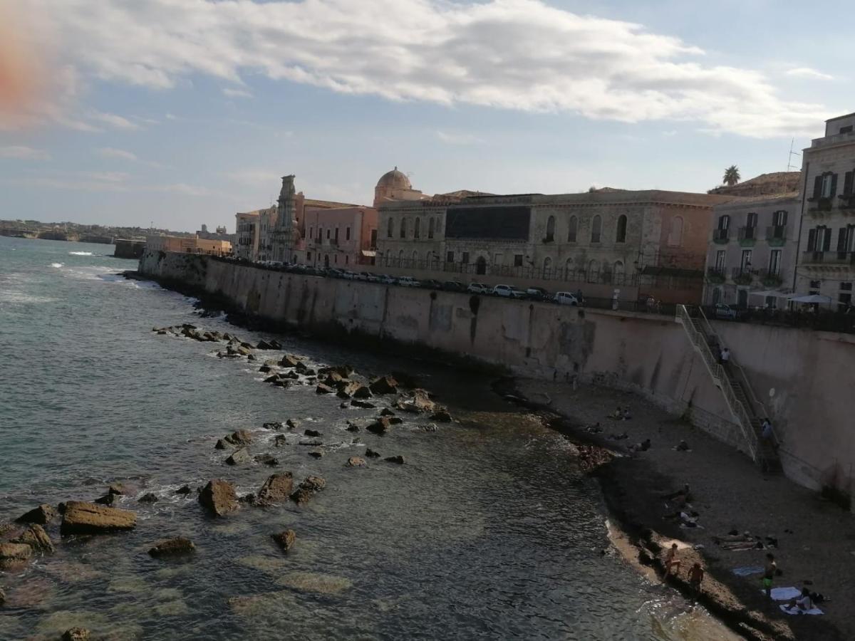 La Casetta Del Ronco1 Ortigia Сиракуза Екстериор снимка